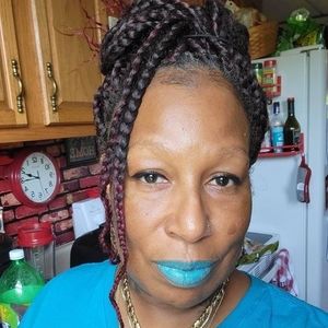 Meet your Posher, Dymond vickie